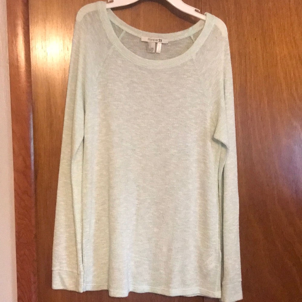 Lightweight sweater